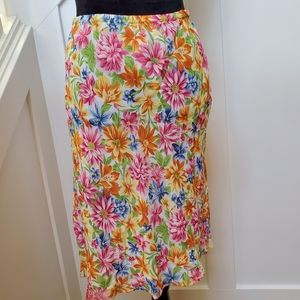 Jones New York Sport rayon fully lined floral skirt